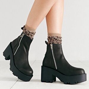 UNIF Rivial Black Platform Zipper Boots *rare*